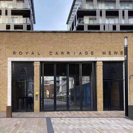 Stylish 1-Bed Flat With Sofa-Bed In London Apartamento Exterior foto