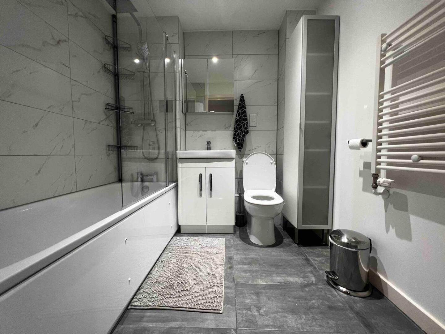 Stylish 1-Bed Flat With Sofa-Bed In London Apartamento Exterior foto